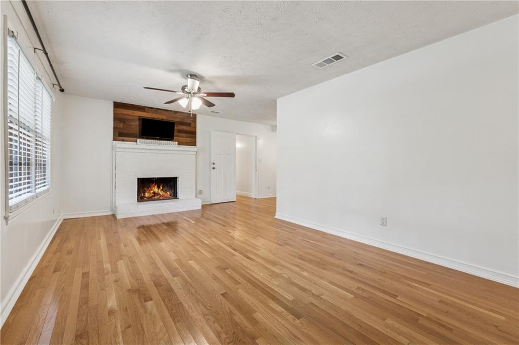 3123 DESHONG Drive
