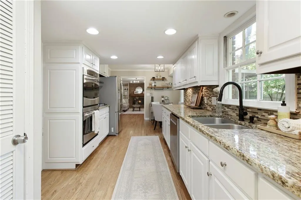 Atlanta, Georgia 30340, United States, 4 Bedrooms Bedrooms, ,3 BathroomsBathrooms,Residential,Active,136823