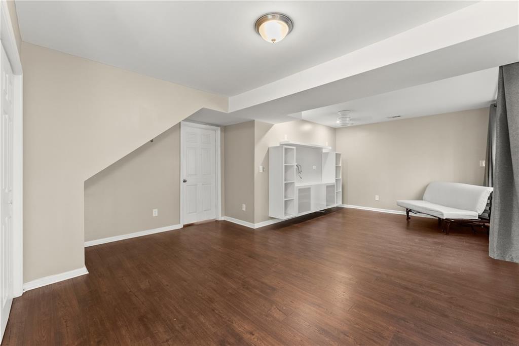 Hickory Hills - Residential