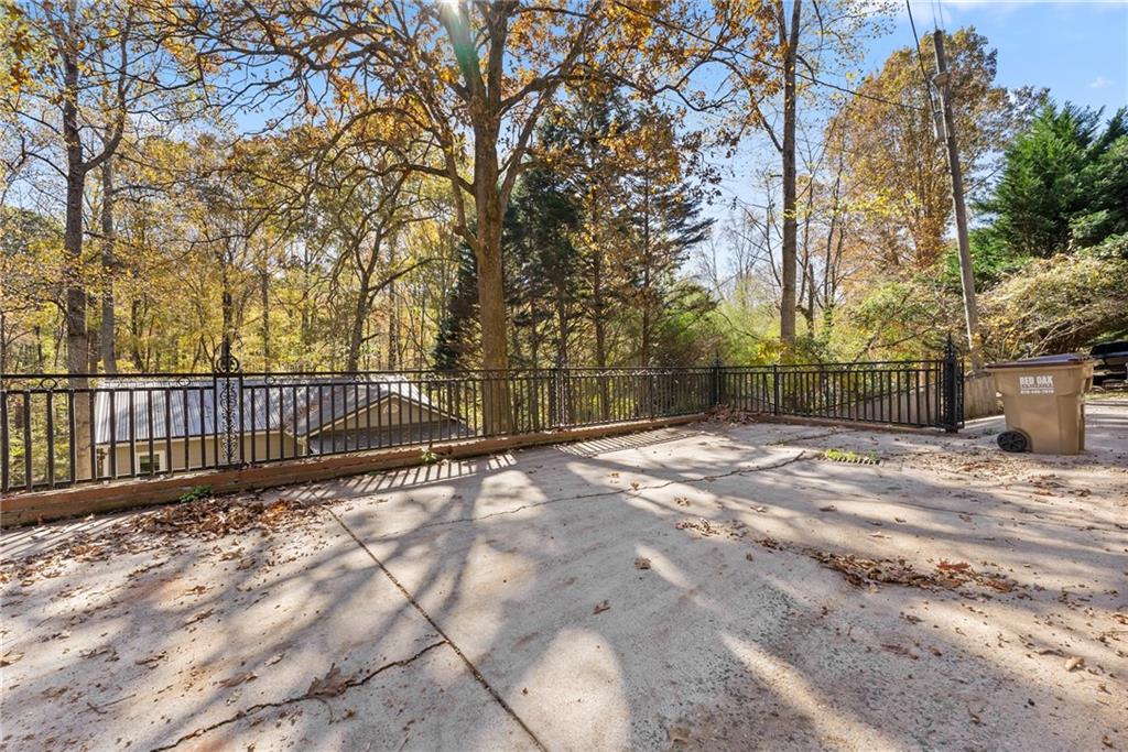 Hickory Hills - Residential