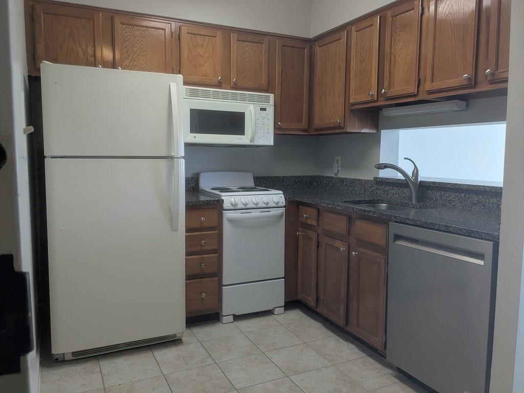 MOUNT VERNON TOWERS -Senior 55+ Independent Living Community. Just listed! Condo A1006 is located on the 10th Floor in the Highly Appreciated "A" Building. It is steps away from the Elevator and a short walk to the common area, laundry, and trash drop-off. This recently renovated condo features LVP wooden floors throughout, along with wooden kitchen cabinets and Formica Countertops in the Kitchen. The Bedroom has Double Door Closets. The tiled bathroom features a Walk-In Shower, a Vanity Cabinet, and a Separate Linen closet. Located in the heart of Sandy Springs, walk to Shopping and restaurants, across the street from the Sandy Springs Library and the Sandy Springs Municipal Arts Performance Complex. The HOA covers a $138 monthly meal credit in our Private Restaurant, as well as All Electric Utilities, Water, Trash, Sewer, HVAC, and Security. MVT includes Transportation to Hospitals, Doctors, and Shopping within a 5-mile radius on scheduled days. No longer feel like driving and paying for an auto you may not use? We now offer Lyft service as a third-party option. At Mount Vernon Towers you can be as independent as you choose or use the services offered: Grocery Delivery, Cleaning, Laundry, Meal Delivery, Free Transportation to Doctor Appointments, Grocers, Banks, Dry Cleaning +More!