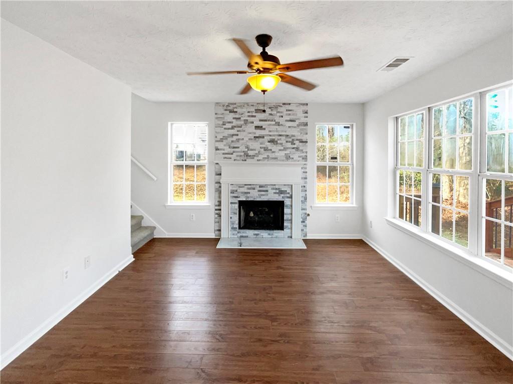 1419 Fall River Drive