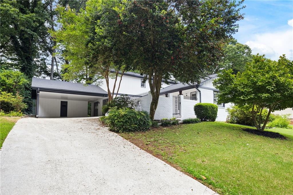 464 Rockborough Terrace