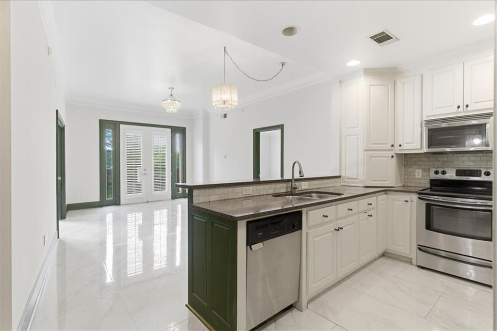 2255 Peachtree Road NE 521