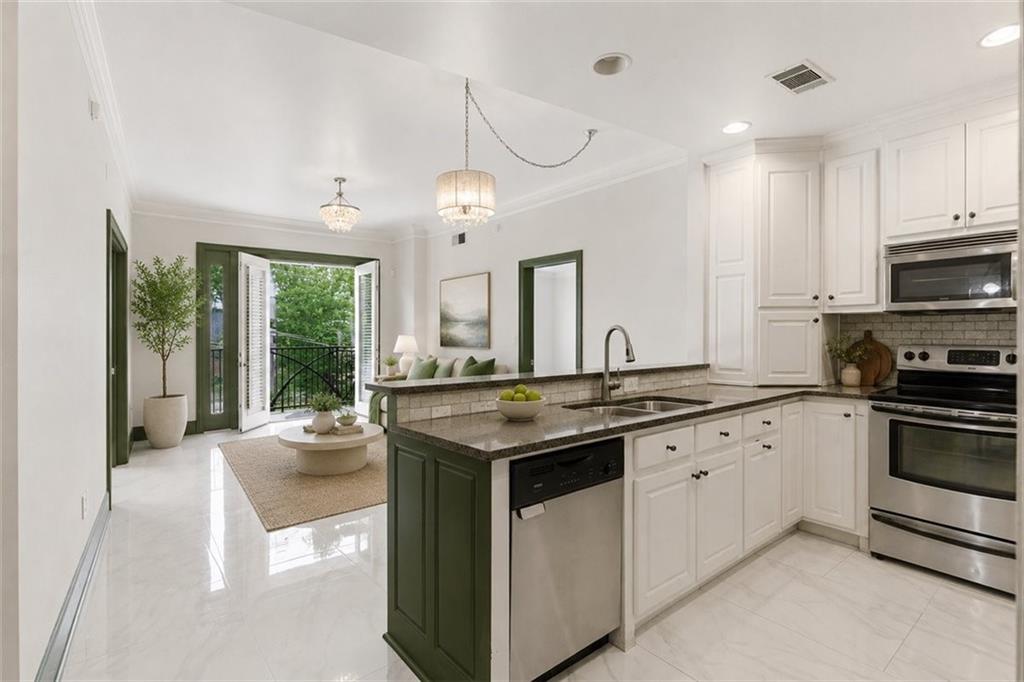 2255 Peachtree Road NE 521
