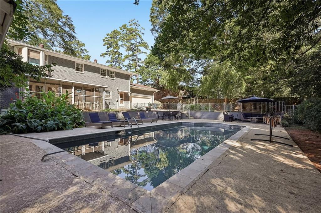 1293 Berkeley Road