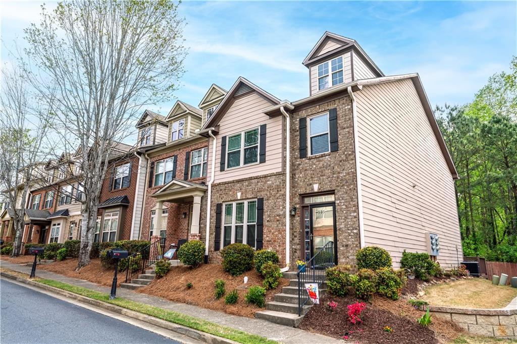 535 Ridge View Crossing