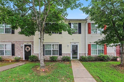 Townhouse For Sale - 1763 Fielding Way<br/> Hampton, GA 30228