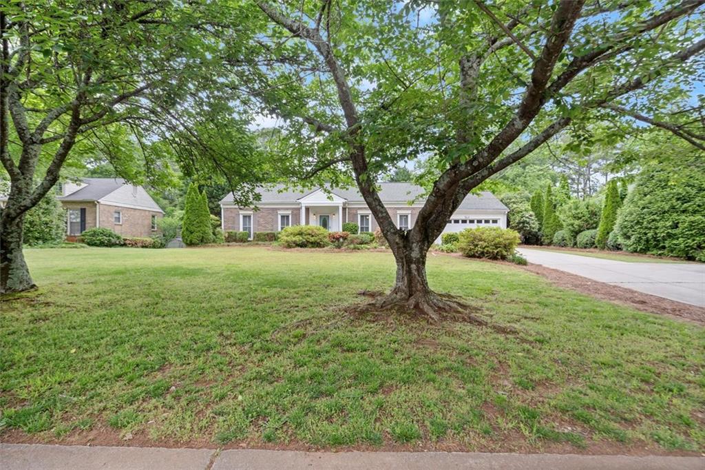 1000 Grimes Bridge Road, Roswell, Georgia image 43