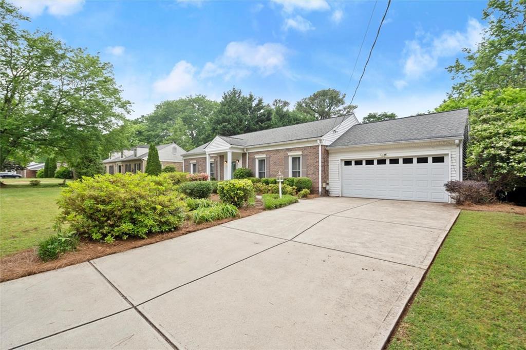 1000 Grimes Bridge Road, Roswell, Georgia image 2
