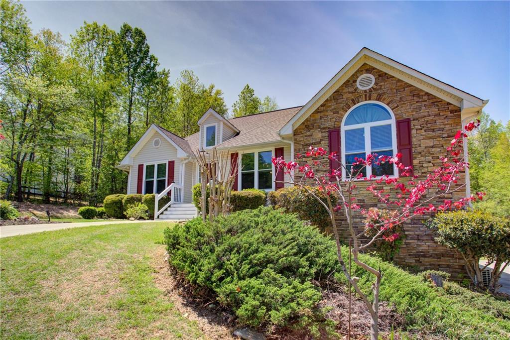 6935 Autumn Hills Drive