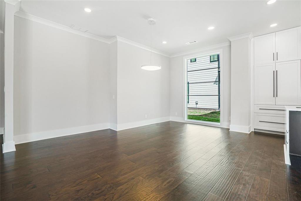Akunna Court - Residential