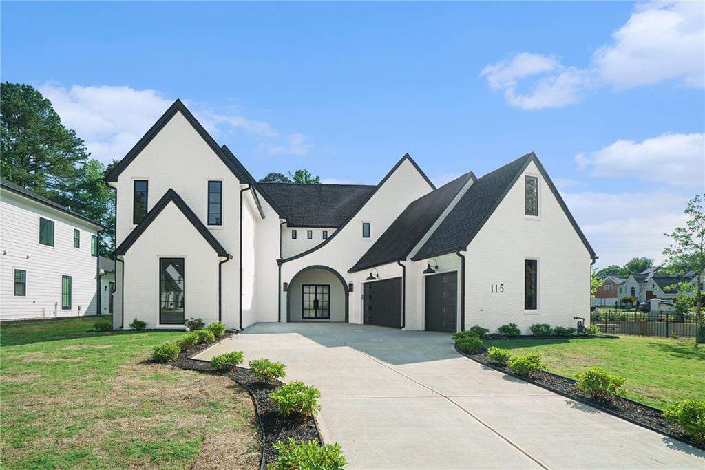 Akunna Court - Residential