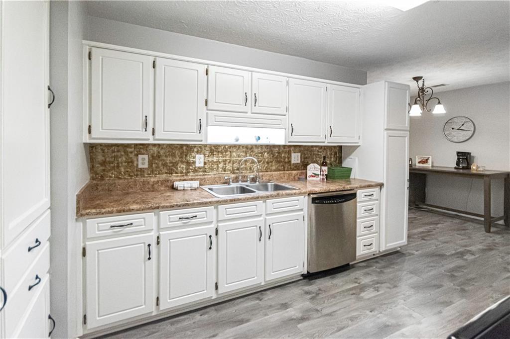 3530 Cobblestone Way, Loganville, Georgia image 17