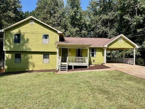 1372 Sir Knights Way Lawrenceville GA 30045