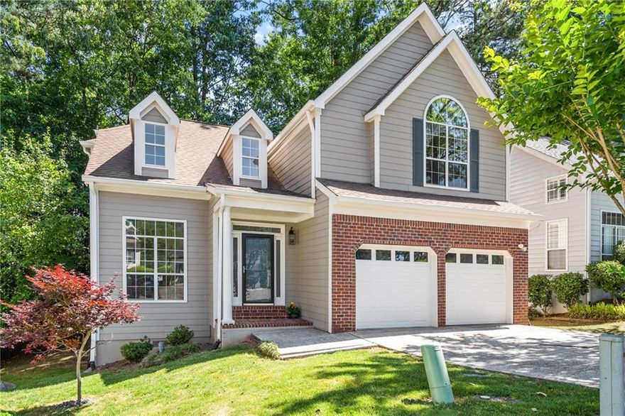 Amazing 3 bedroom, 2.5 bathroom house in Alpharetta. Amenities included: central air, central heat, dishwasher, hardwood floors, stainless steel appliance, updated kitchen, and updated bathroom. No Utilities included. Is pet friendly. Move in Ready. $2, 800/month rent. $2, 800 security deposit required. Small dogs allowed for a non refundable one time fee of $300 a pet.