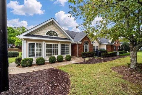 Condo For Sale - 2983 Oakside Circle<br/> Milton, GA 30004