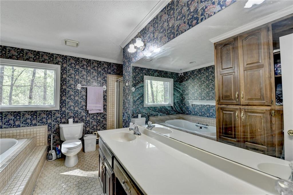 5800 S Richland Creek Road, Buford, Georgia image 32