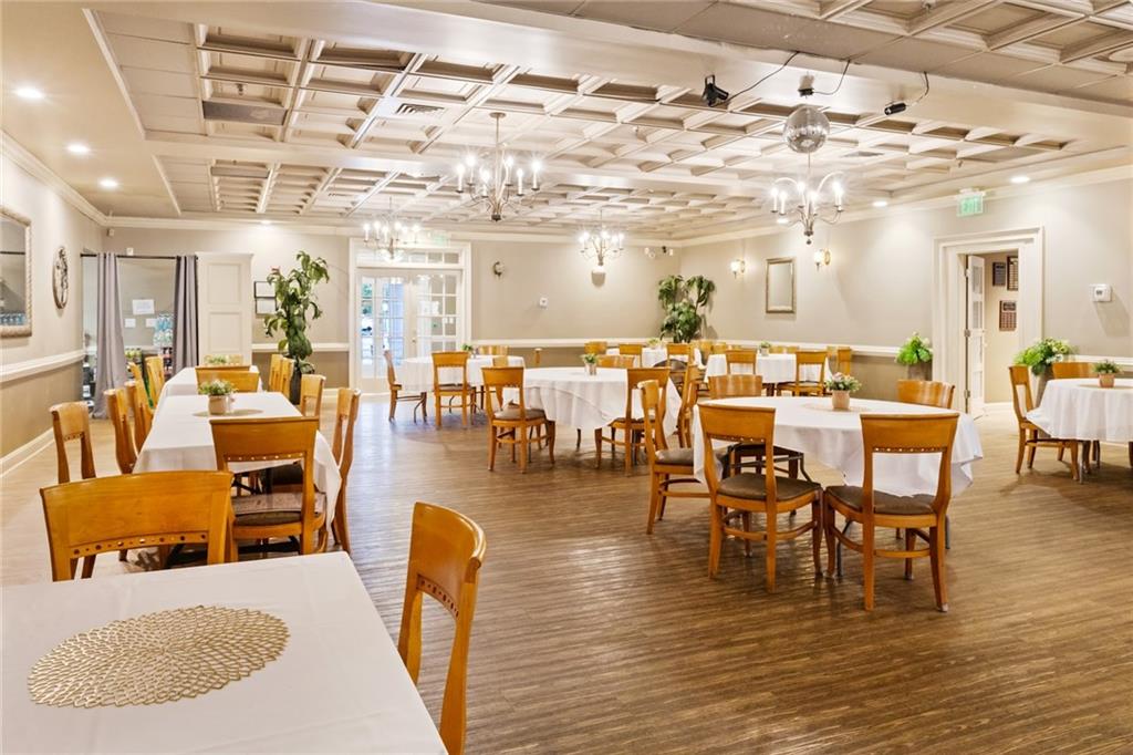 11196 Lakeview Parkway