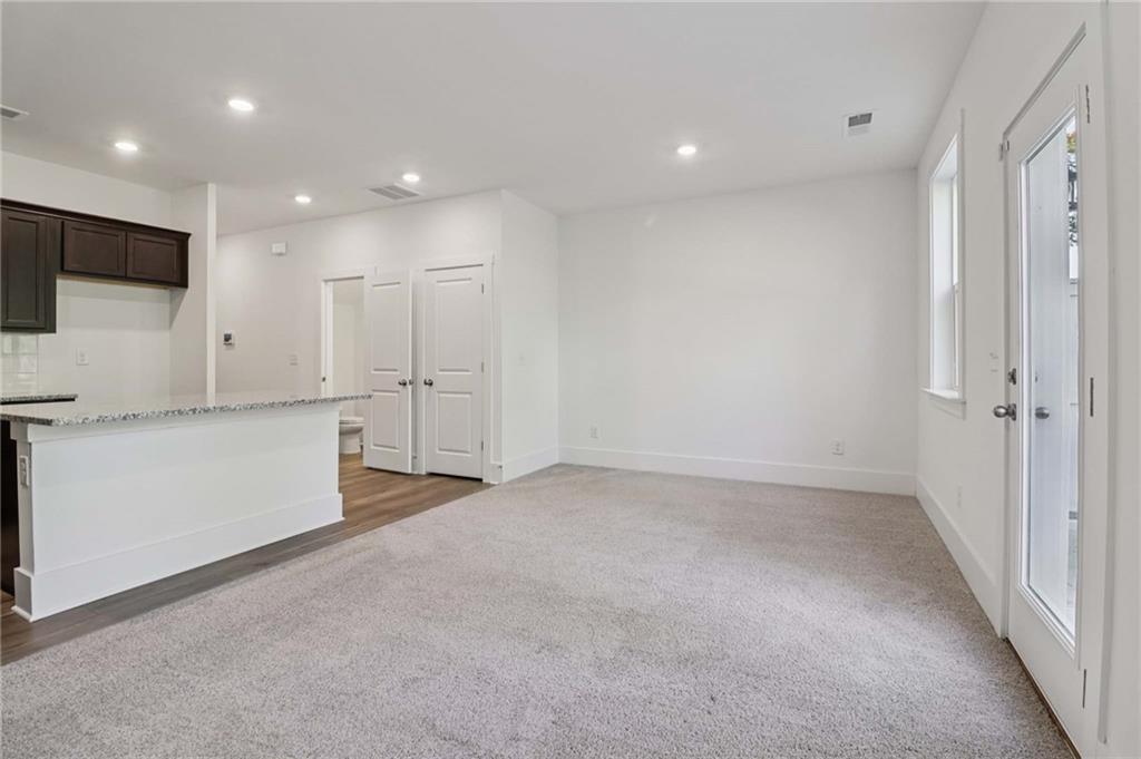 1676 Gunnin Trace NW