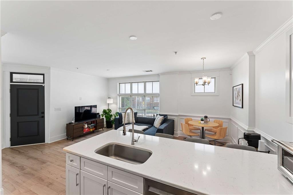 625 Piedmont Avenue NE 107