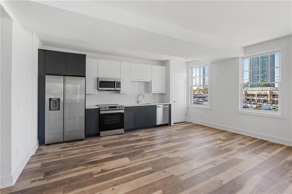 2909 Peachtree Road NE 307