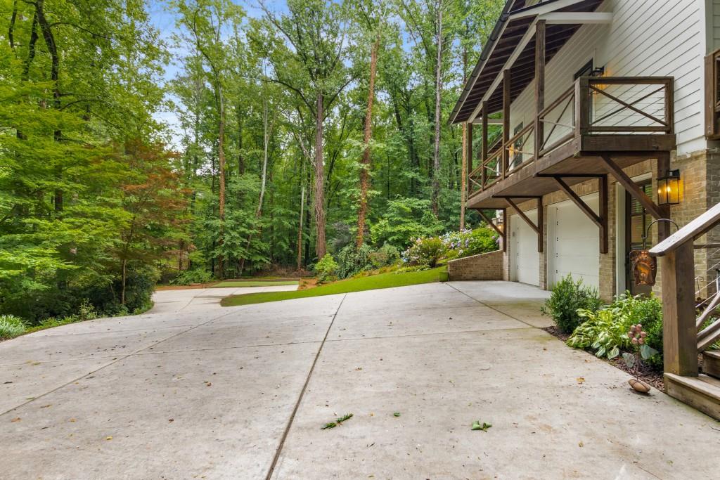 1461 Bubbling Creek Road, Brookhaven, Georgia image 10