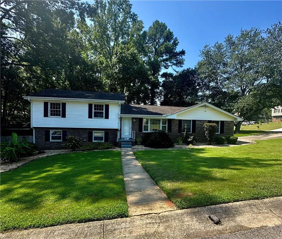 6892 Maddox Road, Morrow, GA, 30260