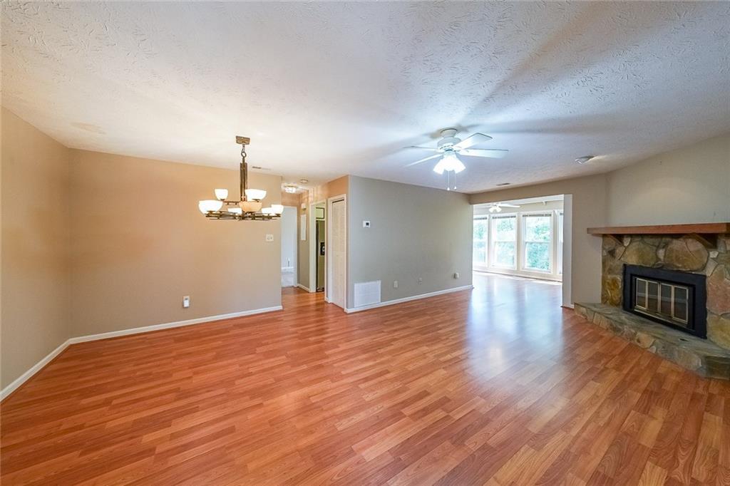 2214 Lake Pointe Circle