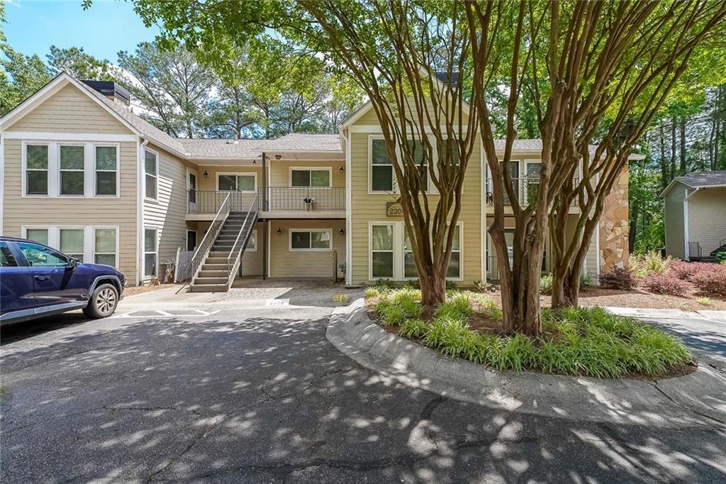 2214 Lake Pointe Circle