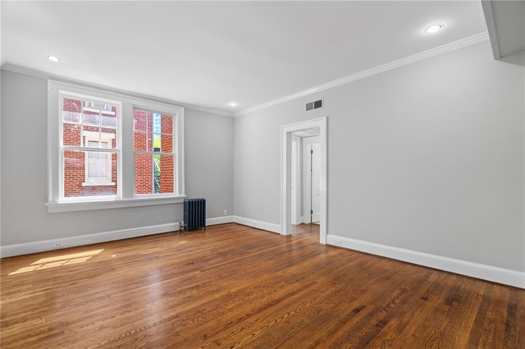 20 Collier Road NW 11