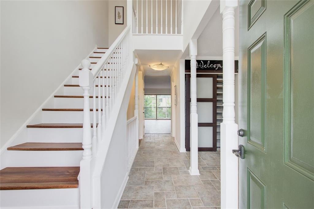 3604 Stonewall Court SE