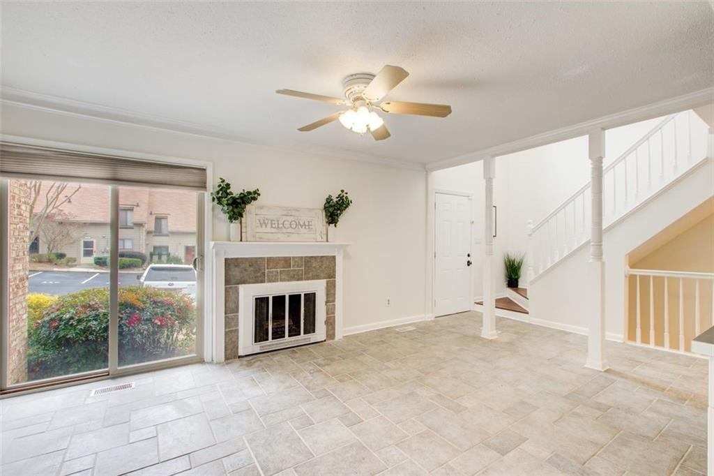 3604 Stonewall Court SE