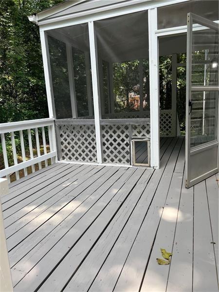 Woodlawn Lake - Residential Lease