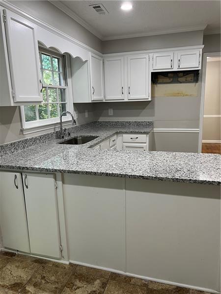 Woodlawn Lake - Residential Lease