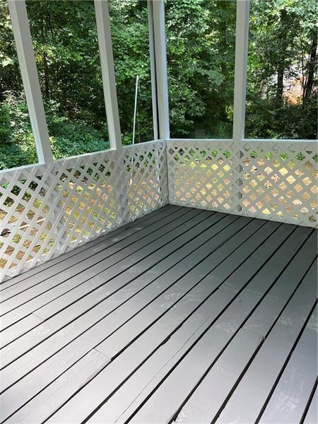 Woodlawn Lake - Residential Lease