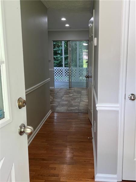 Woodlawn Lake - Residential Lease