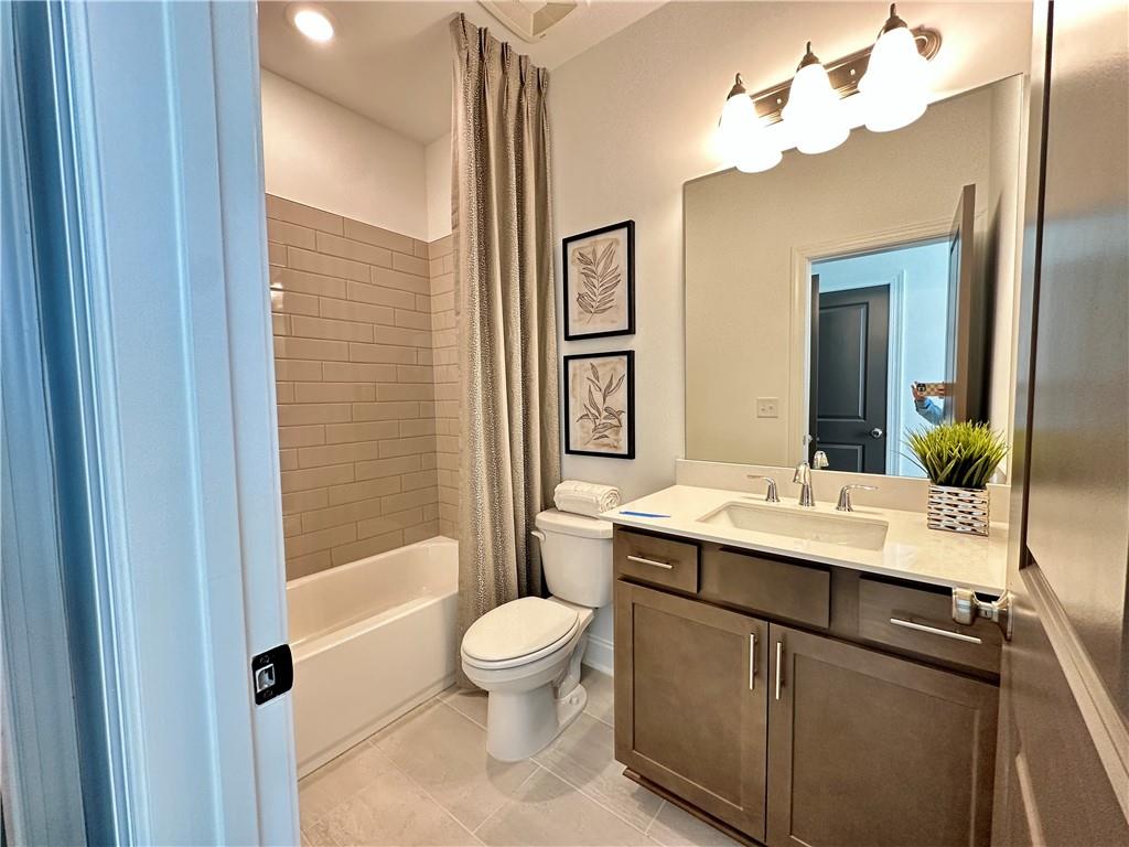 Market Square at Sawnee Village - Residential