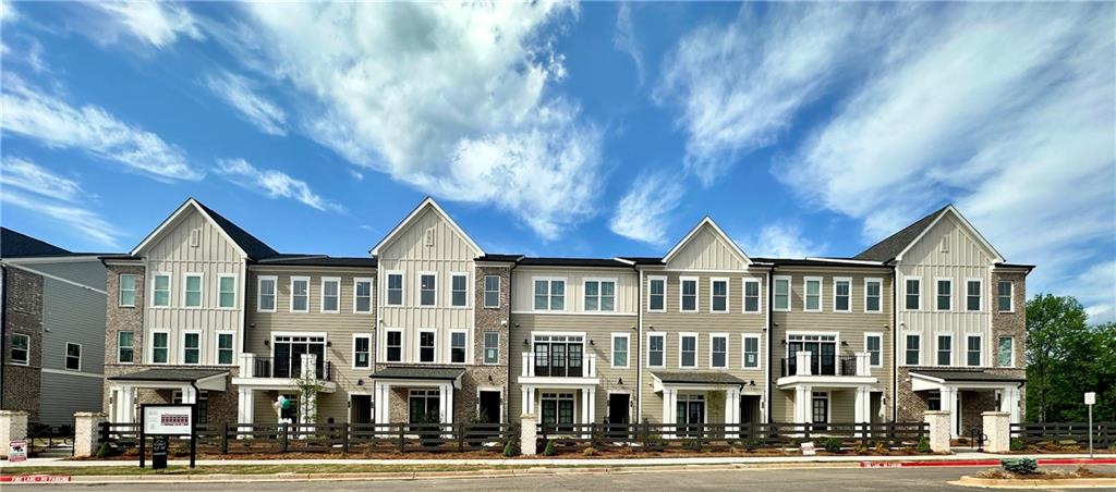 Market Square at Sawnee Village - Residential