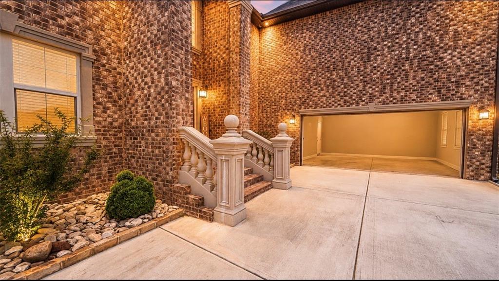 416 Saffron Lane
