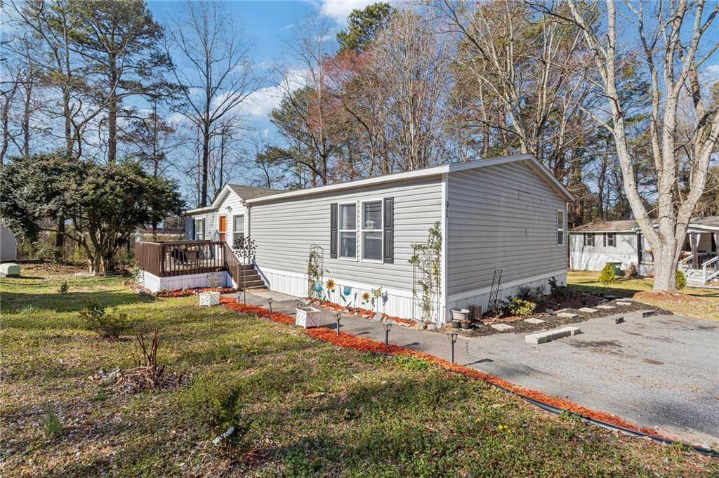 91 East Meadow Lane, Conyers, Georgia image 2