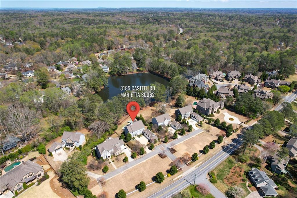 FIVE LAKESIDE - Residential