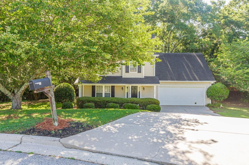 Photo of 1520 Riverglen Drive, Loganville, GA 30052 (MLS # 7789346)