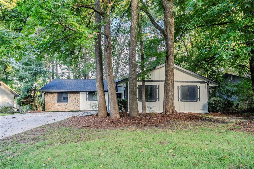 Welcome to this beautifully updated ranch home in the heart of Morrow, offering the perfect blend of comfort, convenience, and modern upgrades. From the moment you step inside, you’ll be greeted by the vaulted family room with a cozy fireplace, creating a warm and inviting space to relax or entertain. The eat-in kitchen shines with white cabinets, new quartz countertops and brand-new stainless-steel appliances, making it a true centerpiece of the home. The primary suite includes a private full bath, while two additional bedrooms share a refreshed hall bath, providing plenty of room for family or guests. Outside, the fenced-in backyard and patio create a wonderful spot for gatherings, pets, or simply unwinding in your own private retreat. This home has been thoughtfully upgraded with a new HVAC, new hot water heater, new roof, fresh interior and exterior paint, new LVP flooring, new carpet, new light fixtures, and updated bathrooms—all that’s left to do is move in! Tucked inside an established community with no HOA, this property offers the freedom to truly make it your own. All while being conveniently located near I-75, Southlake Mall, schools, parks, and plenty of dining options. Don’t miss this turnkey opportunity in a fantastic location!