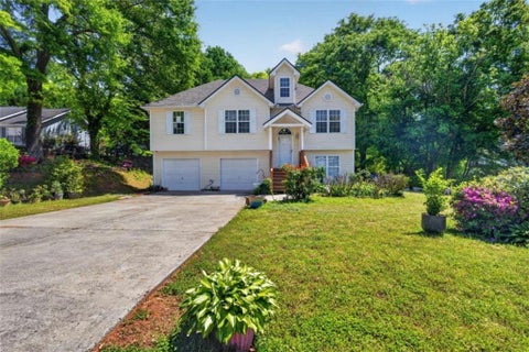 Homes For Sale - 547 Hickeria Way<br/> Winder, GA 30680