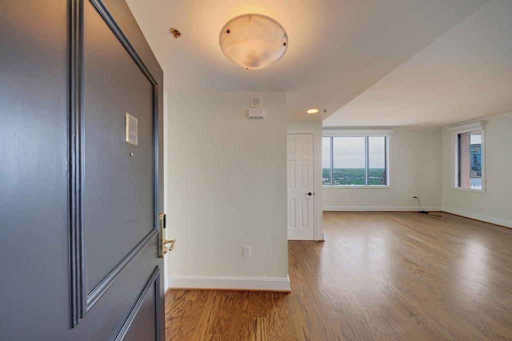 75 14th Street NE 4160