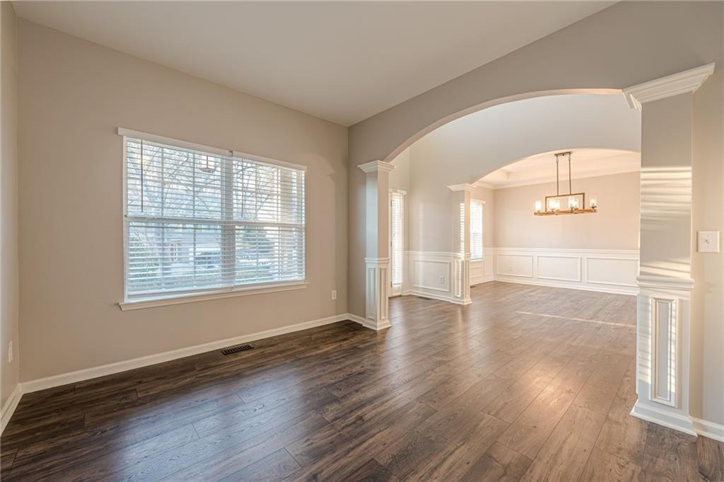 207 Reserve Crossing