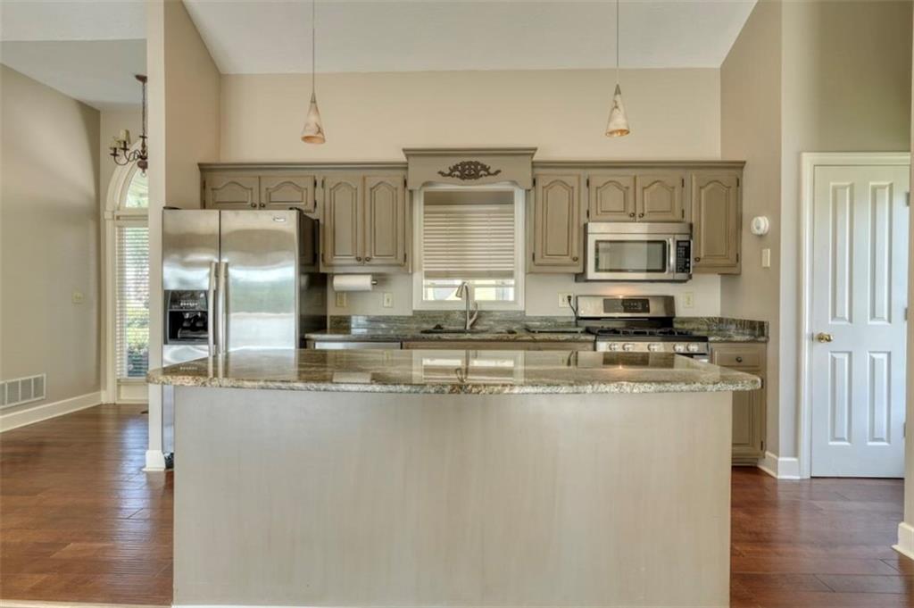 618 Shoreline Drive, Hiawassee, Georgia image 13