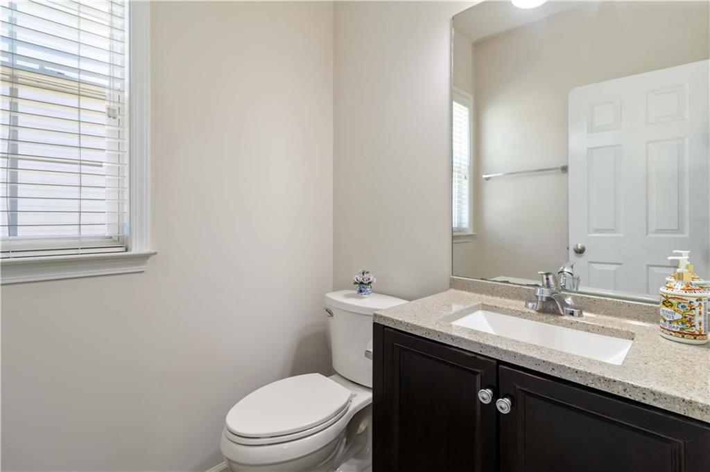 310 Hammersmith Drive, Suwanee, Georgia image 14