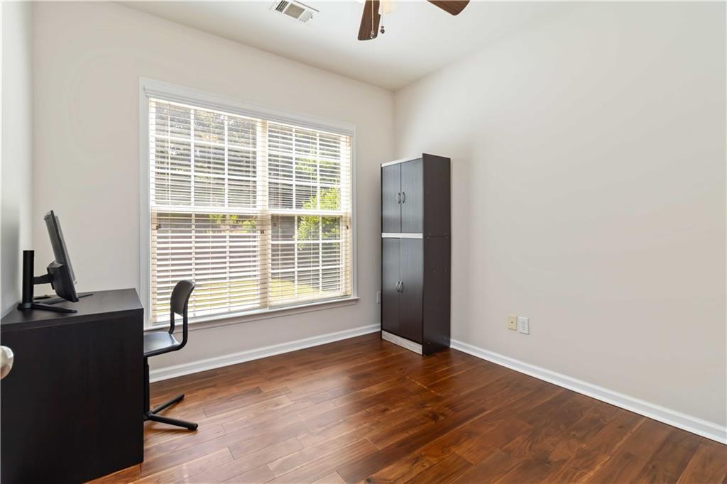 310 Hammersmith Drive, Suwanee, Georgia image 15